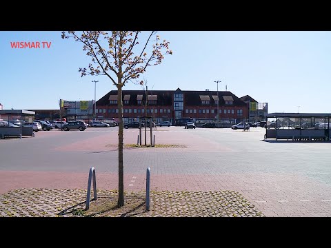 Autokino auf dem Marktkauf-Parkplatz in Wismar