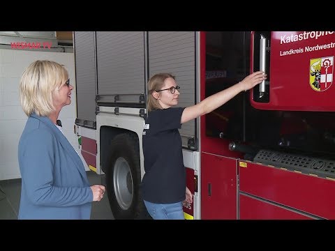 Mensch Evi! triff Linda Mensenkamp bei der Freiwilligen Feuwehr Wismar