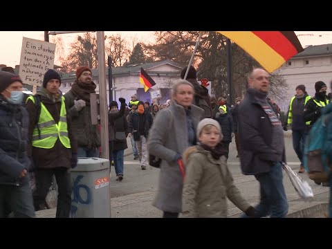 MV Spezial: Proteste gegen Corona-Einschränkungen in Schwerin