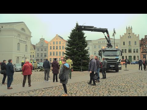 Es weihnachtet sehr auf dem Marktplatz Wismar