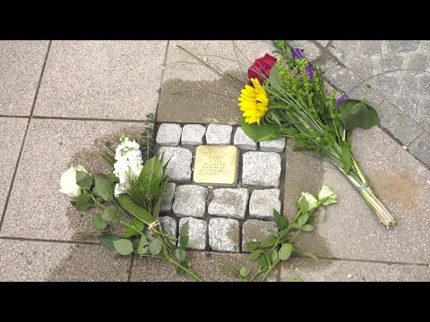 MV Spezial: Erster Stolperstein für verfolgte Homosexuelle in Schwerin