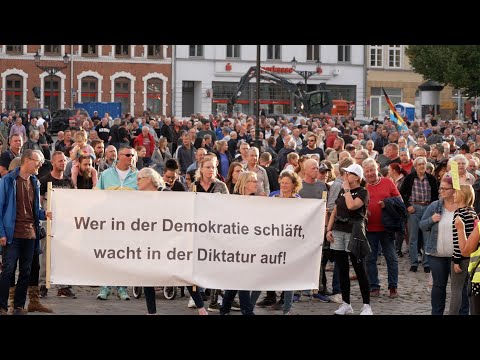 Montagsdemonstration in Wismar – Protest gegen aktuelle politische Entscheidungen