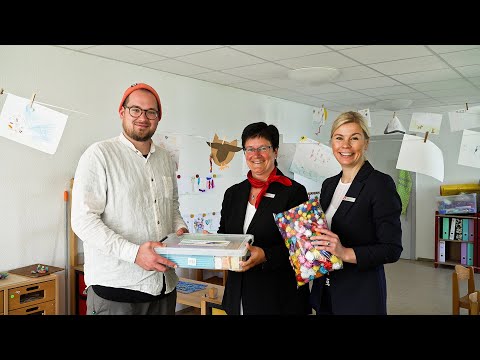 Sparkasse beschenkte 3 Kita´s zum Kindertag