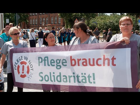 Menschenketten für die Rettung der Pflegekräfte