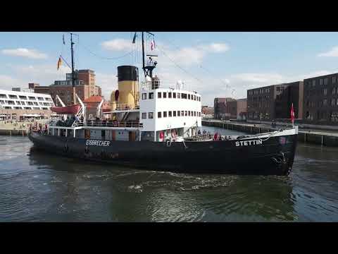 Museumsschiff: Eisbrecher „STETTIN“ im Wismarer Hafen