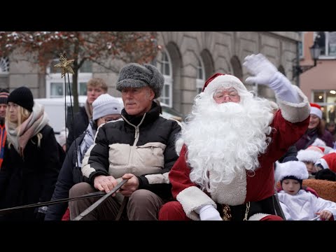 Ho, Ho, Ho – Weihnachtsmann eröffnet Weihnachtsmarkt