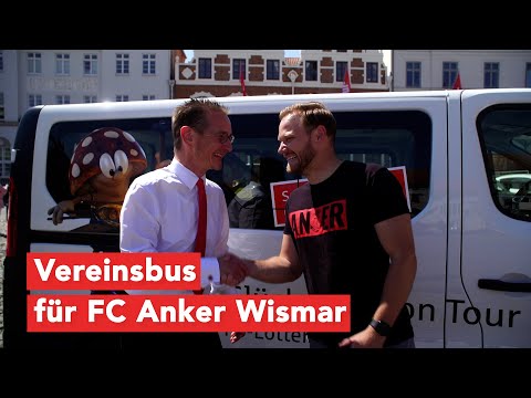 PS-Glücksbus der Sparkasse Mecklenburg-Nordwest für FC Anker Wismar