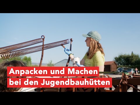 Jugendbauhütten restaurieren 12 Meter hohes Windrad für Kreisagrarmuseum