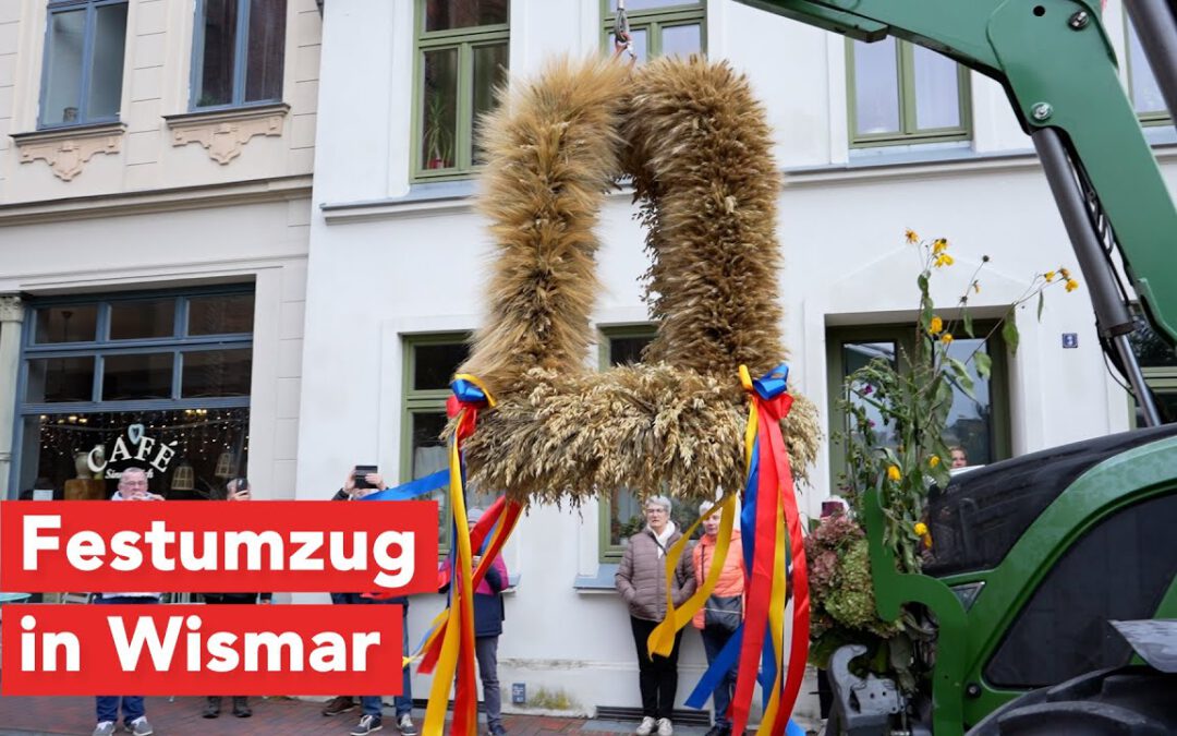 34. Landeserntedankfest – Rekordverdächtiger Festumzug in Wismar (2 / 2)